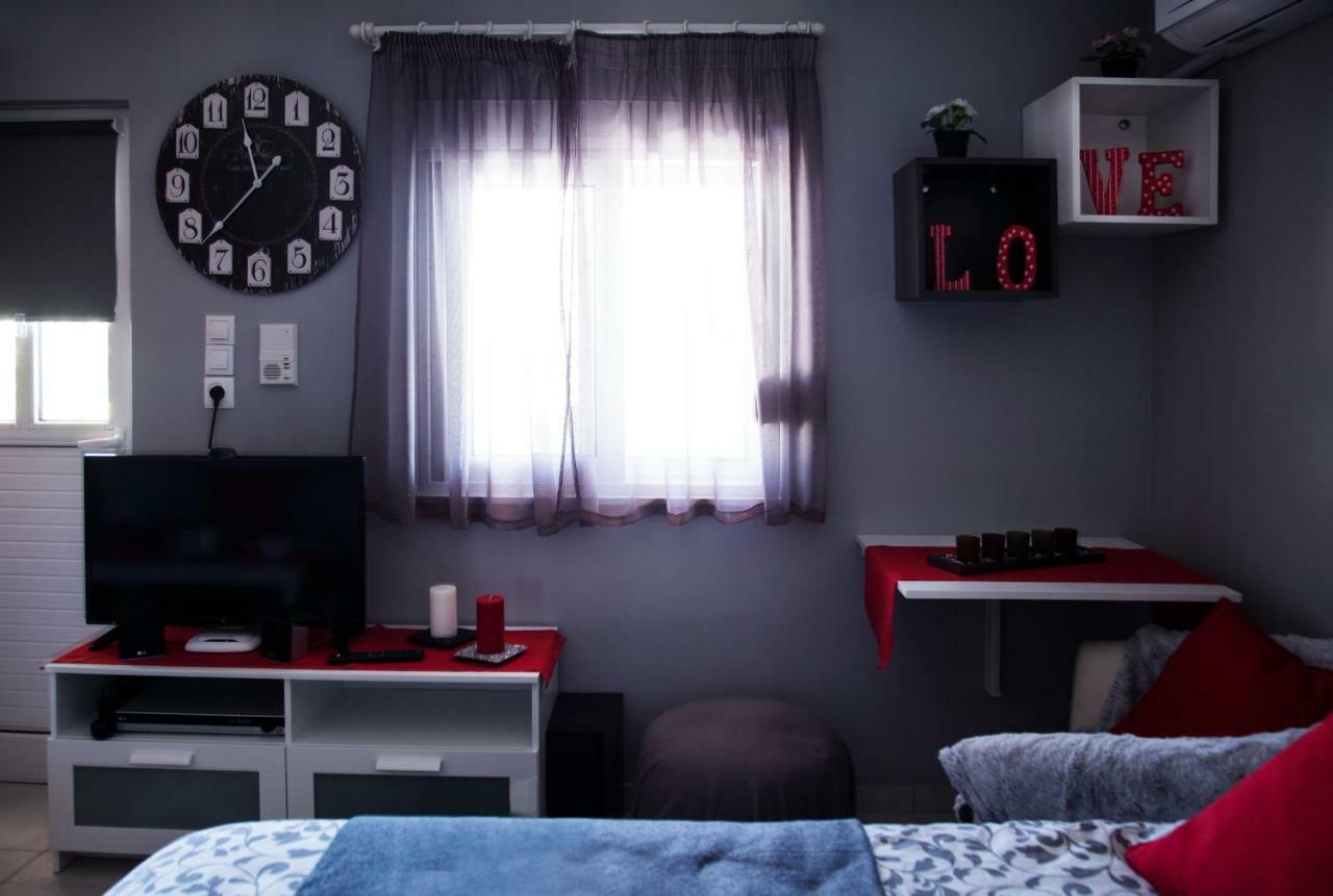 'Romeo & Juliet' Cozy Apartment With Breathtaking View 아테네 외부 사진