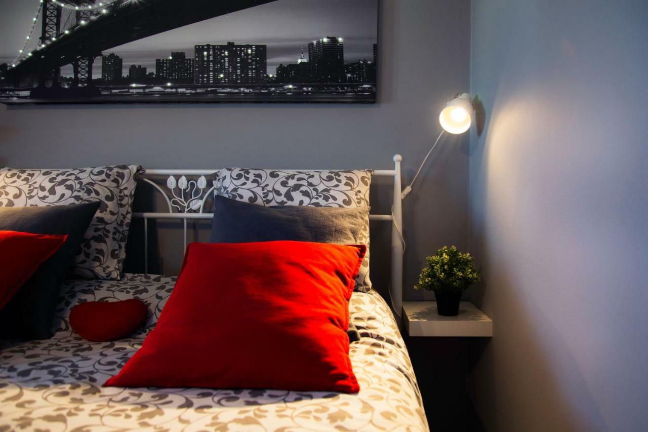 'Romeo & Juliet' Cozy Apartment With Breathtaking View 아테네 외부 사진