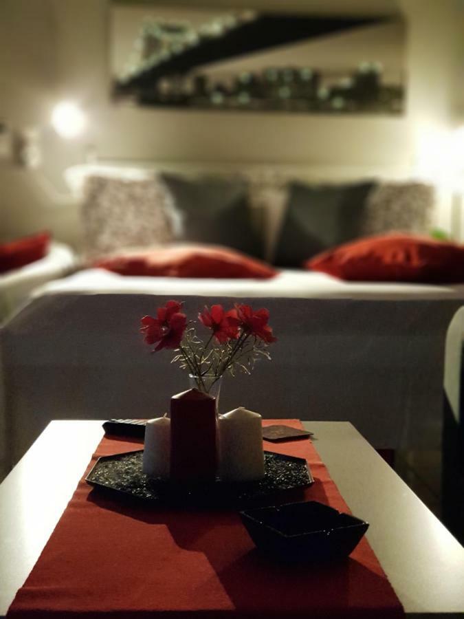 'Romeo & Juliet' Cozy Apartment With Breathtaking View 아테네 외부 사진
